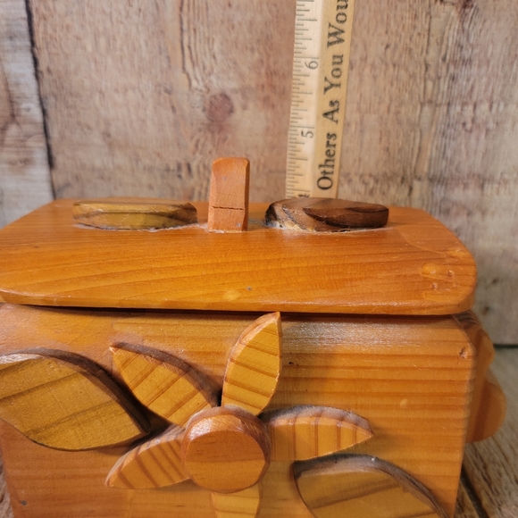 Artisan Woodworking Flowered Box - Picture 8 of 8